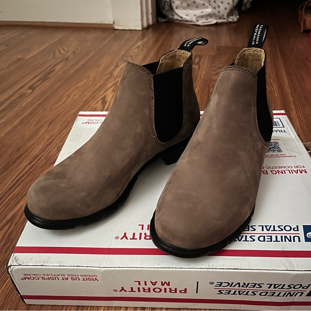 Blundstone 1974 Stone Ankle Chelsea Boot - Picture 11 of 11
